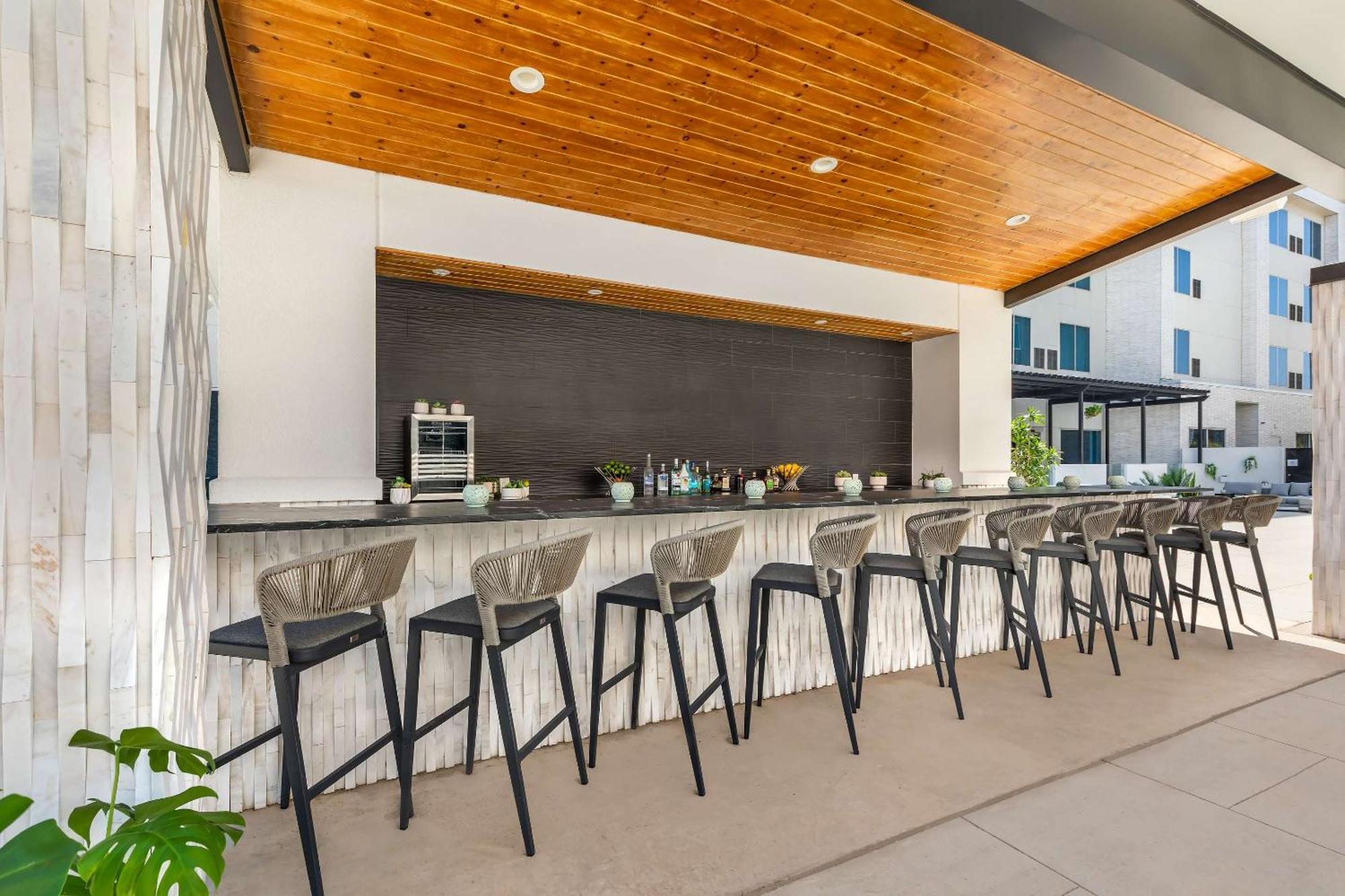 Cambria Hotel Waco University Riverfront Eksteriør billede